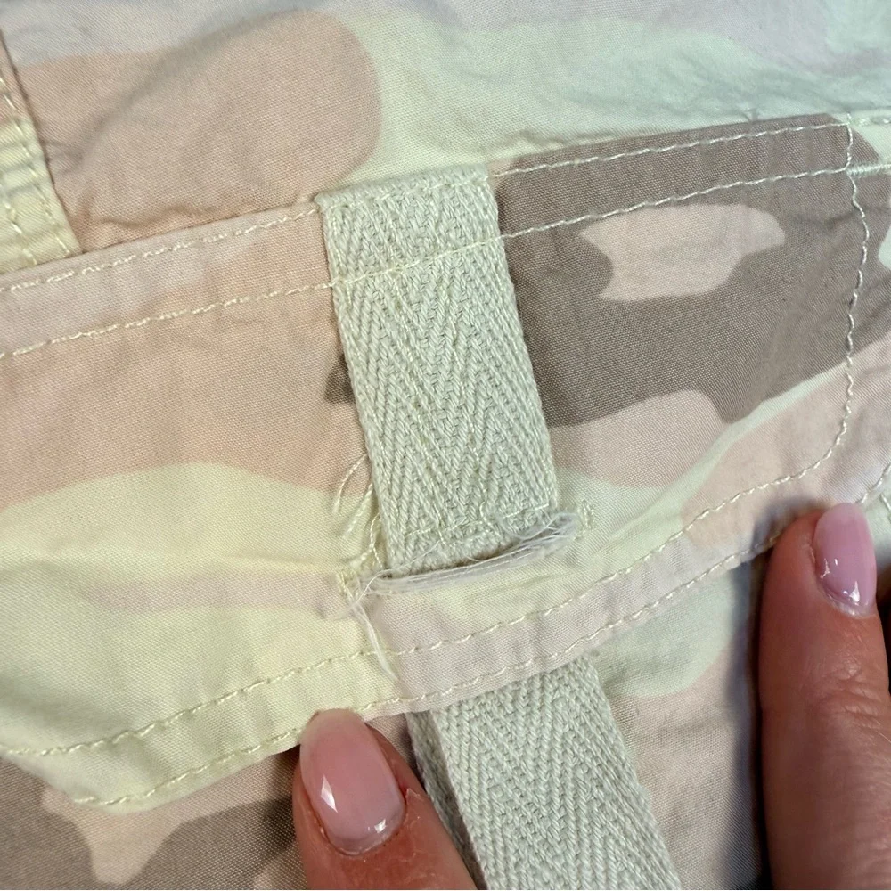 Y2K Pacific Girl Desert Camo Cargo Pants Large Beige Utility 2000s
